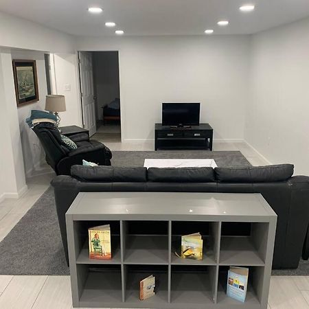 2 Bedroom Apartment- Close To Hershey Park, Hollywood Casino And Downtown 해리스버그 외부 사진
