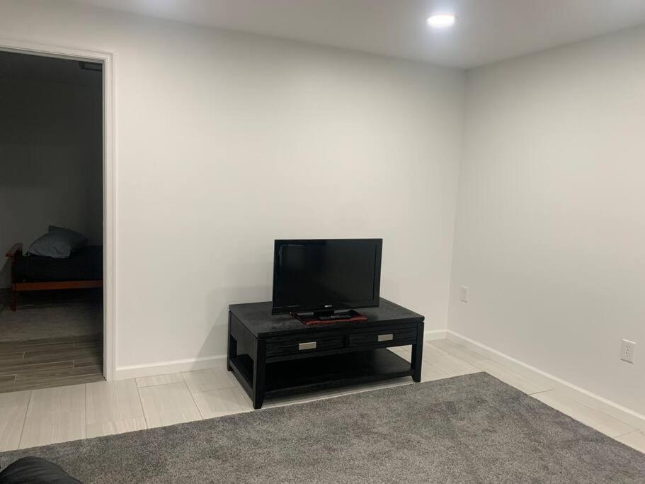 2 Bedroom Apartment- Close To Hershey Park, Hollywood Casino And Downtown 해리스버그 외부 사진