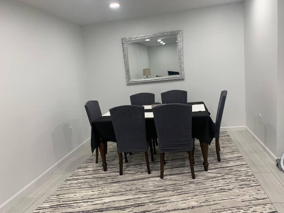 2 Bedroom Apartment- Close To Hershey Park, Hollywood Casino And Downtown 해리스버그 외부 사진
