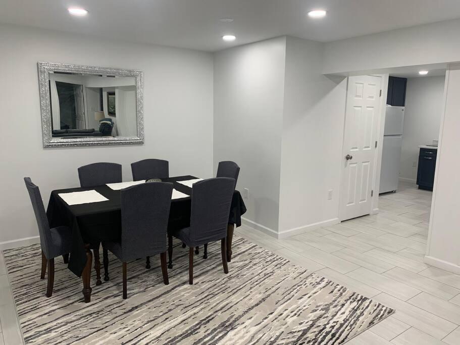 2 Bedroom Apartment- Close To Hershey Park, Hollywood Casino And Downtown 해리스버그 외부 사진