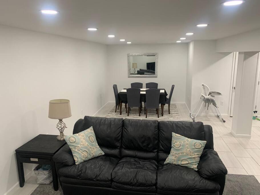 2 Bedroom Apartment- Close To Hershey Park, Hollywood Casino And Downtown 해리스버그 외부 사진